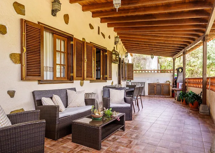 Rural House Mercedes-Solarium & Nature Views